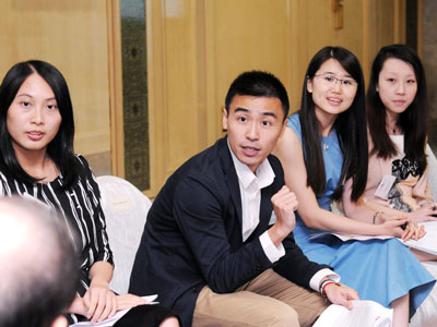 Kwok Scholarships Roundtable and Annual Dinner 2015 - 32